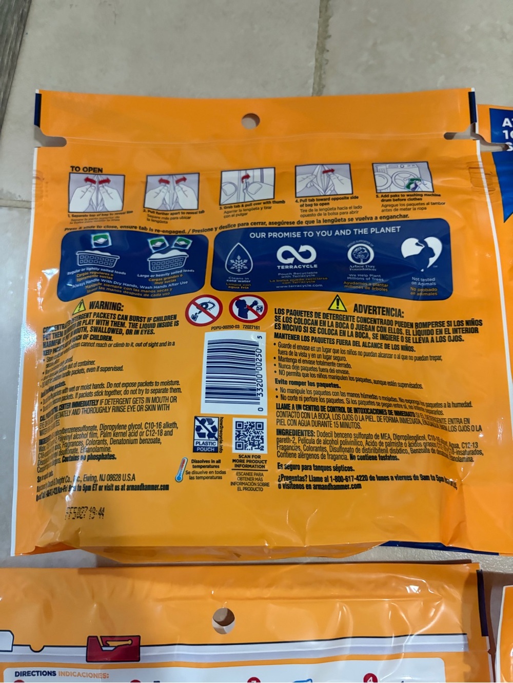 Arm & Hammer Oxi Clean 5-in-1 Laundry Pacs - Orange & Blue Packaging - Picture 5 of 5